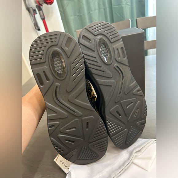 💕SOLD💕 Authentic Versace Shoes - Picture 4 of 13